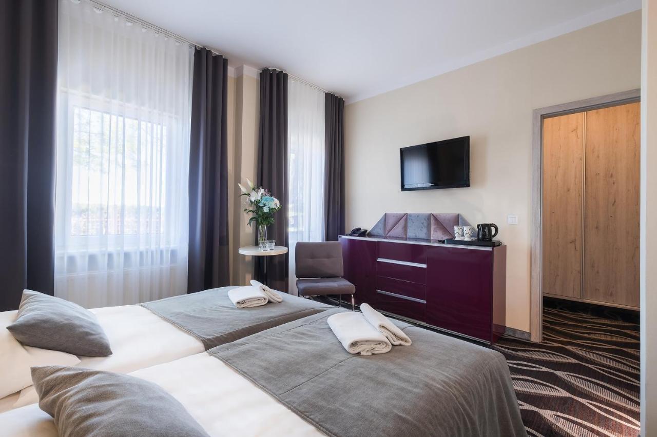 Max Health Resort Spa Устроне-Морське Екстер'єр фото